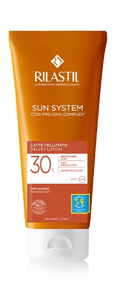 RILASTIL SUN SYSTEM PHOTO PROTECTION TERAPY LATTE VELLUTANTE SPF 30 200 ML - Farmaciapacini.it